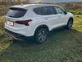2021 Hyundai Santa Fe IV Рестайлинг, белый, 3000000 рублей - вид 2