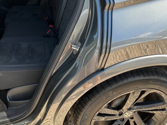 2020 Volkswagen Tiguan II Рестайлинг, серый, 3300000 рублей - вид 12