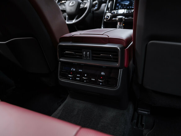 2024 Lexus LX 600 IV, чёрный, 14550000 рублей - вид 14