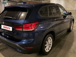 2020 BMW X1 18i sDrive II (F48) Рестайлинг, синий, 3650000 рублей, вид 5