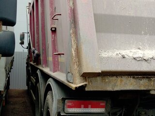 2023 КамАЗ 65201, красный, 3522840 рублей, вид 4
