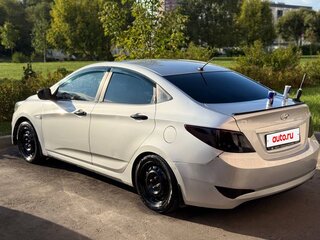2015 Hyundai Solaris I Рестайлинг, жёлтый, 550000 рублей, вид 2