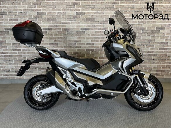 2017 Honda X-ADV, серый, 990000 рублей