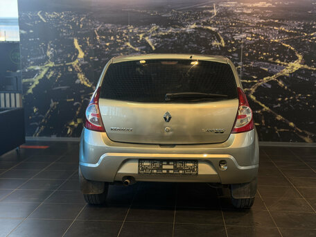 2011 Renault Sandero I, бежевый, 460000 рублей, вид 5
