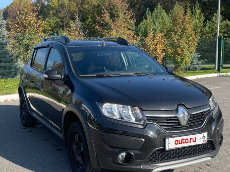 2015 Renault Sandero Stepway II, чёрный, 720990 рублей, вид 2