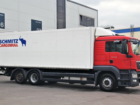 2010 MAN TGS, красный - вид 2