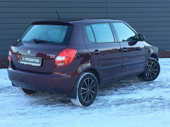 2009 Skoda Fabia II, красный - вид 1