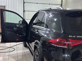2021 Mercedes-Benz GLE 300 d II (V167), чёрный, 8000000 рублей, вид 3