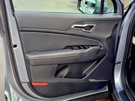 2023 Kia Sportage SWB V, серый, 3233000 рублей, вид 4