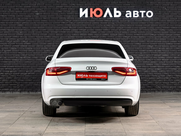 2012 Audi A4 IV (B8) Рестайлинг, белый - вид 5
