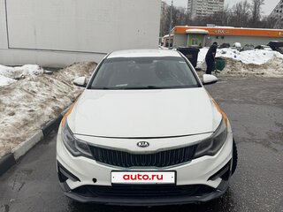 2019 Kia Optima IV Рестайлинг, белый, 915000 рублей, вид 2