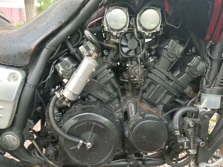 1992 Yamaha V-Max 1200, белый, 210000 рублей, вид 3