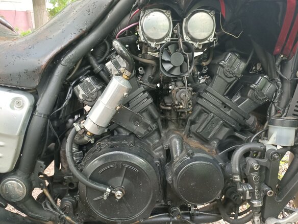 1992 Yamaha V-Max 1200, белый, 210000 рублей - вид 2