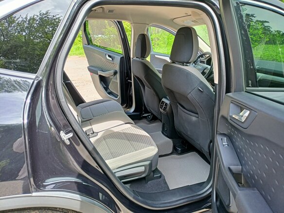 2020 Ford Escape IV, чёрный - вид 13
