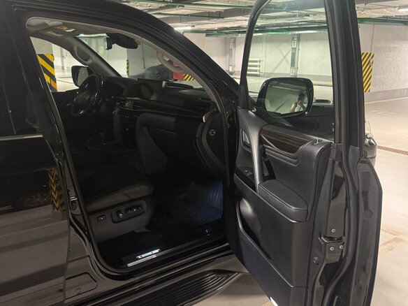 2016 Lexus LX 570 III Рестайлинг 2, чёрный, 8300000 рублей - вид 14