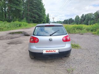 2006 Volkswagen Golf V, серебристый, 400000 рублей, вид 4