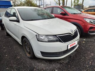 2018 Skoda Rapid I Рестайлинг, белый, 684000 рублей, вид 3