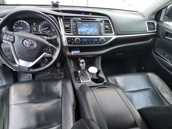2014 Toyota Highlander III (XU50), чёрный - вид 9