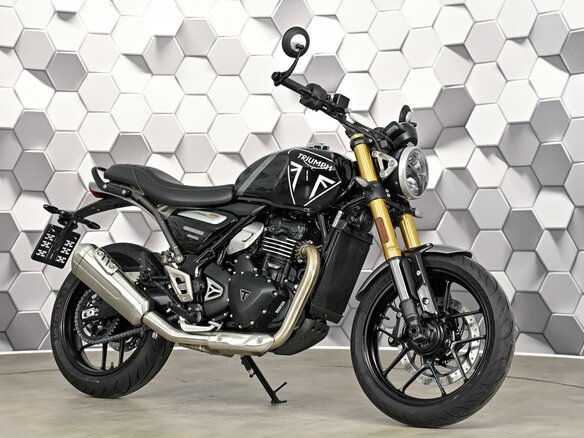 2022 Triumph Speed 400, чёрный, 695000 рублей