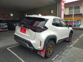 2023 Toyota Yaris Cross I, белый, 1650400 рублей, вид 4