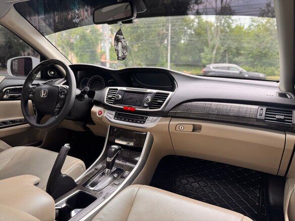 2013 Honda Accord IX, белый, 1500000 рублей - вид 9