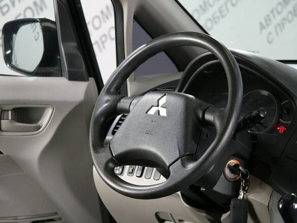2008 Mitsubishi Grandis I, чёрный - вид 6