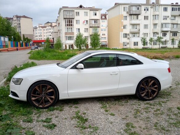 2011 Audi A5 I (8T) Рестайлинг, белый, 1300000 рублей - вид 13