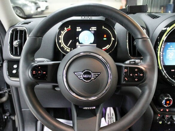 2023 Mini Countryman Cooper D II Рестайлинг, чёрный, 3200777 рублей - вид 10