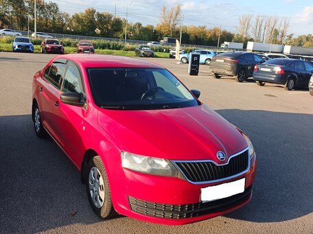 2017 Skoda Rapid I, красный, 850000 рублей, вид 4