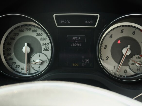 2014 Mercedes-Benz GLA 200 I (X156), коричневый - вид 8