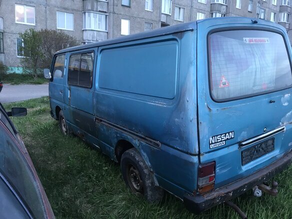 1986 Nissan Urvan, голубой, 85000 рублей - вид 5