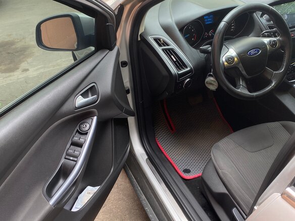 2013 Ford Focus III, серебристый, 930000 рублей - вид 6