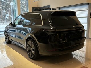 2025 Li Auto (Lixiang) L9 52.3 kWh I Рестайлинг, чёрный, 11990000 рублей, вид 3