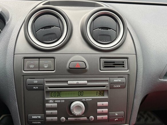 2007 Ford Fiesta Mk5, чёрный - вид 9