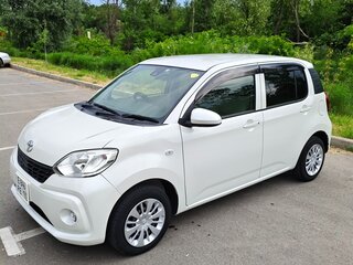 2016 Toyota Passo III, белый, 999999 рублей, вид 2
