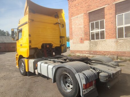 2012 Mercedes-Benz Axor, жёлтый, 2700000 рублей, вид 1