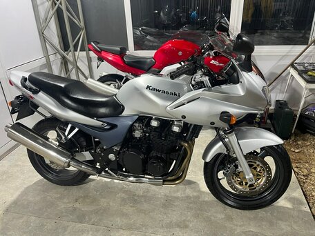 2001 Kawasaki ZR 750 Zephyr, серебристый, 257784 рублей, вид 1