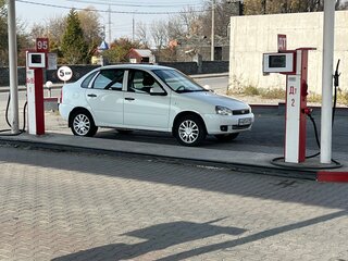2010 Lada (ВАЗ) Kalina I, белый, 300000 рублей, вид 2