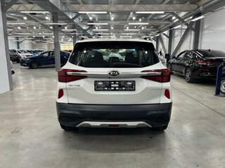 2020 Kia Seltos I, белый, 2820000 рублей, вид 5