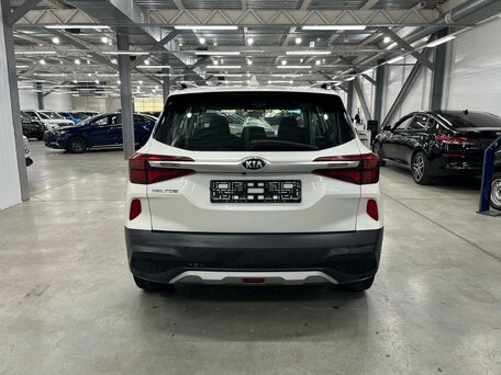 2020 Kia Seltos I, белый, 2820000 рублей, вид 5