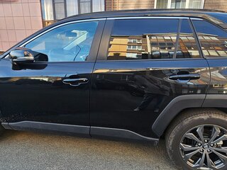 2025 Toyota RAV4 V (XA50), чёрный, 3850000 рублей, вид 1
