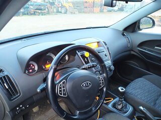 2008 Kia Ceed I, чёрный, 600000 рублей, вид 4