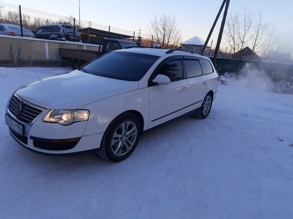 2009 Volkswagen Passat B6, белый, 750000 рублей - вид 5