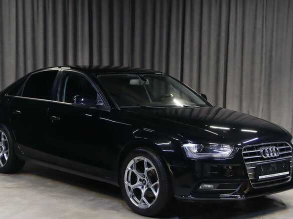 2015 Audi A4 IV (B8) Рестайлинг, чёрный - вид 2