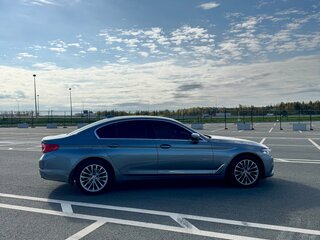 2018 BMW 5 серии 520d xDrive VII (G30/G31/G38), серый, 2520000 рублей, вид 5
