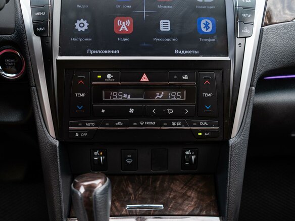 2016 Toyota Camry VII (XV50) Рестайлинг, белый, 2639000 рублей - вид 16