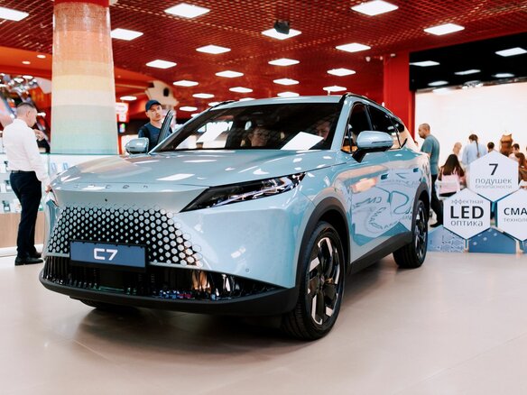 2026 Omoda C7, зелёный, 3099000 рублей - вид 7