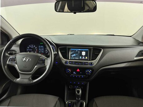 2017 Hyundai Solaris II, серый, 1395000 рублей, вид 5