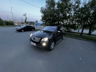 2009 Mercedes-Benz M-Класс 320 II (W164) Рестайлинг, чёрный, 1880000 рублей, вид 4