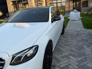 2016 Mercedes-Benz E-Класс 200 V (W213, S213, C238), белый, 3090000 рублей, вид 1
